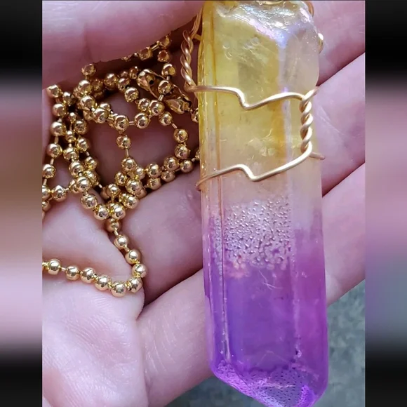 Artisan Wire Wrapped Aura Quartz Pendant Necklace *Read Description* - Picture 5 of 10